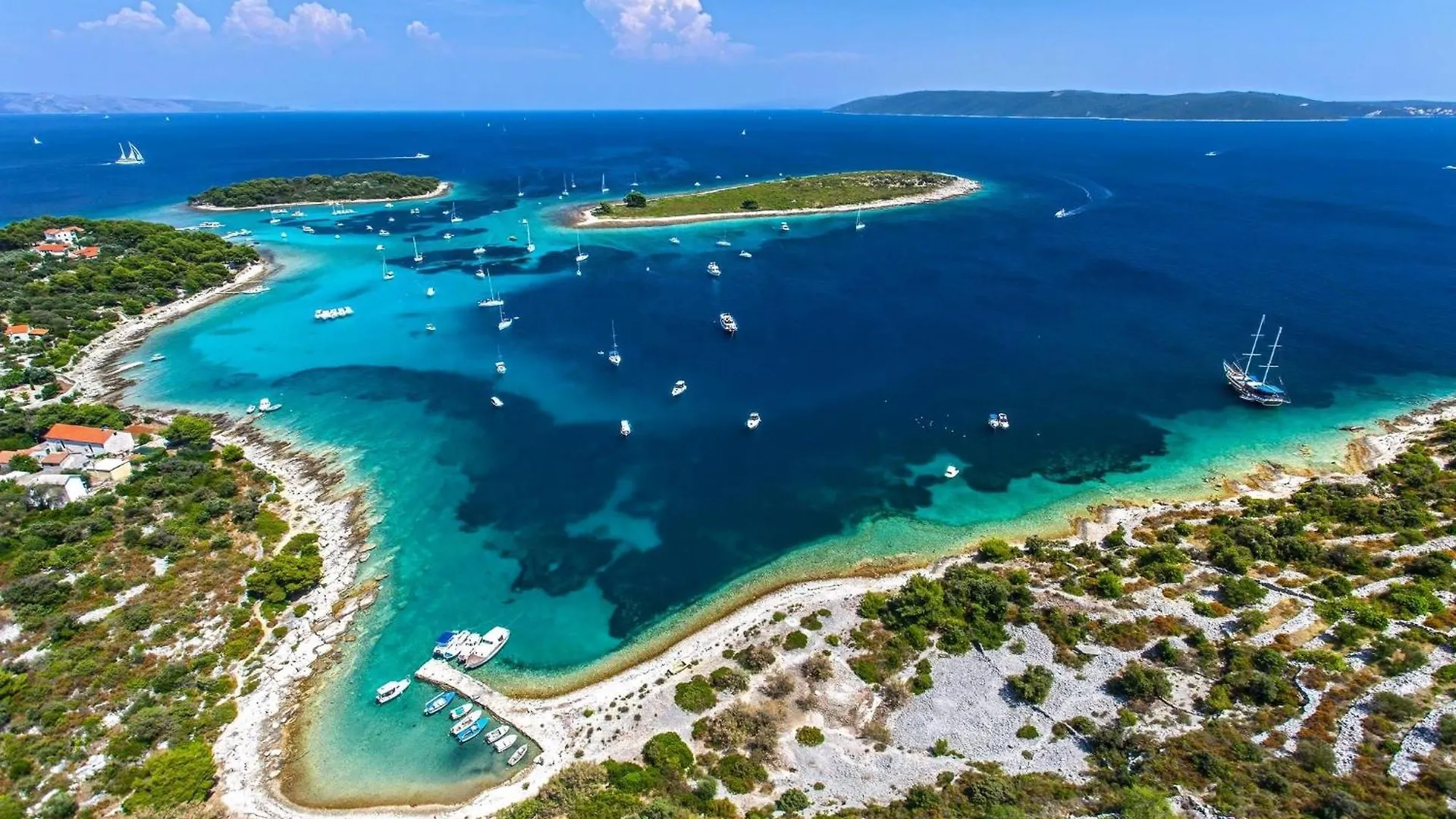 Helle Ferienwohnung Mit Sonnenbalkon Mit Meerblick Trogir 0*,  Croatia