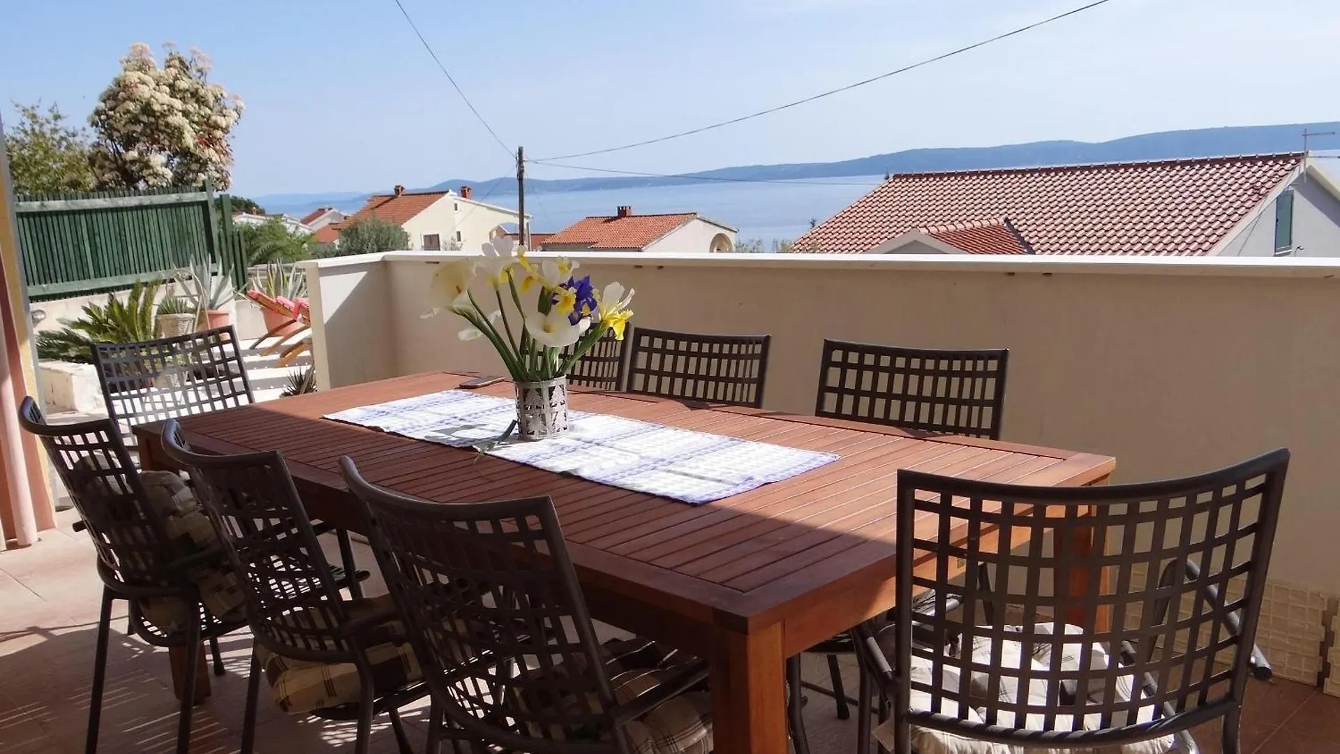 Apartment Helle Ferienwohnung Mit Sonnenbalkon Mit Meerblick Trogir